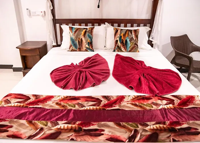 Hotel Marine At Negombo Beach